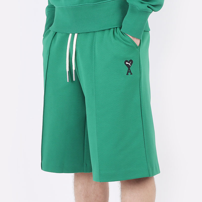 мужские зеленые шорты  PUMA x AMI Shorts 53407196 - цена, описание, фото 1